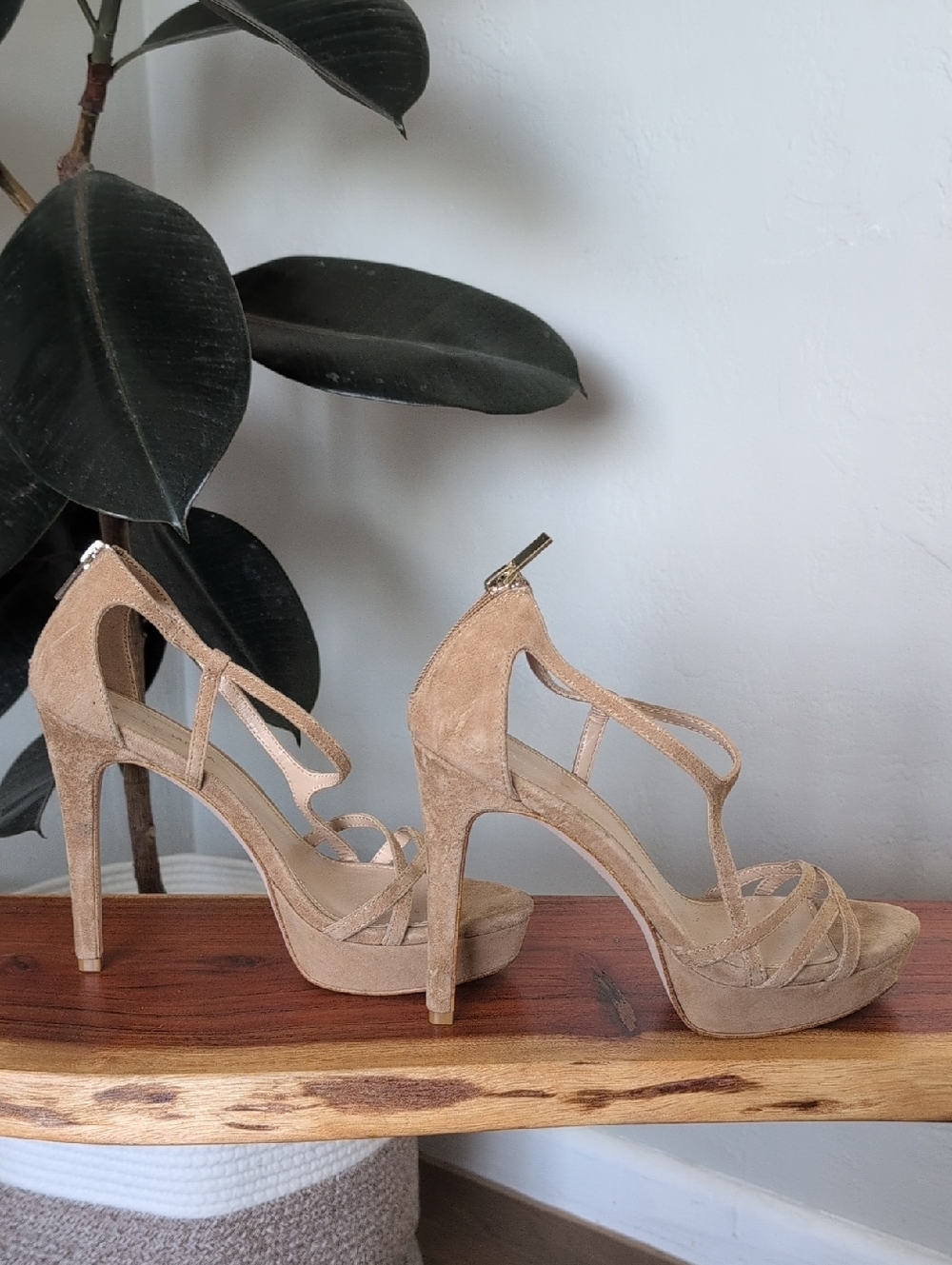 Pelle Moda Oneda Beige Tan  Suede Strappy Platform High Heel Shoes 7